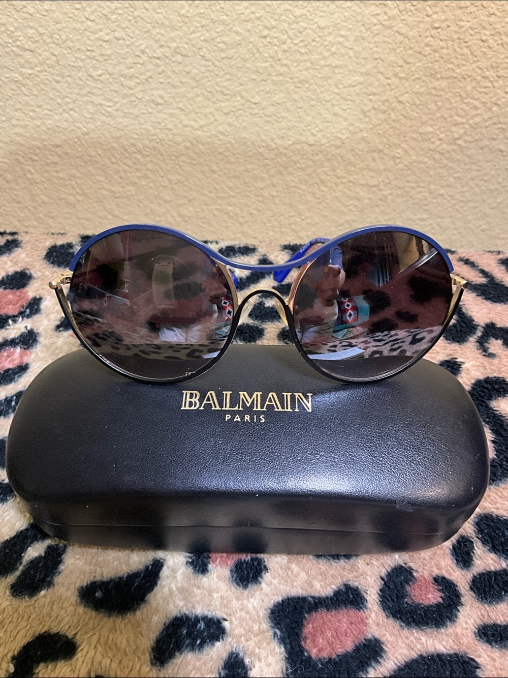 Balmain Round Aviator Sunglasses with Gradient Gray Lenses and Gold Arms